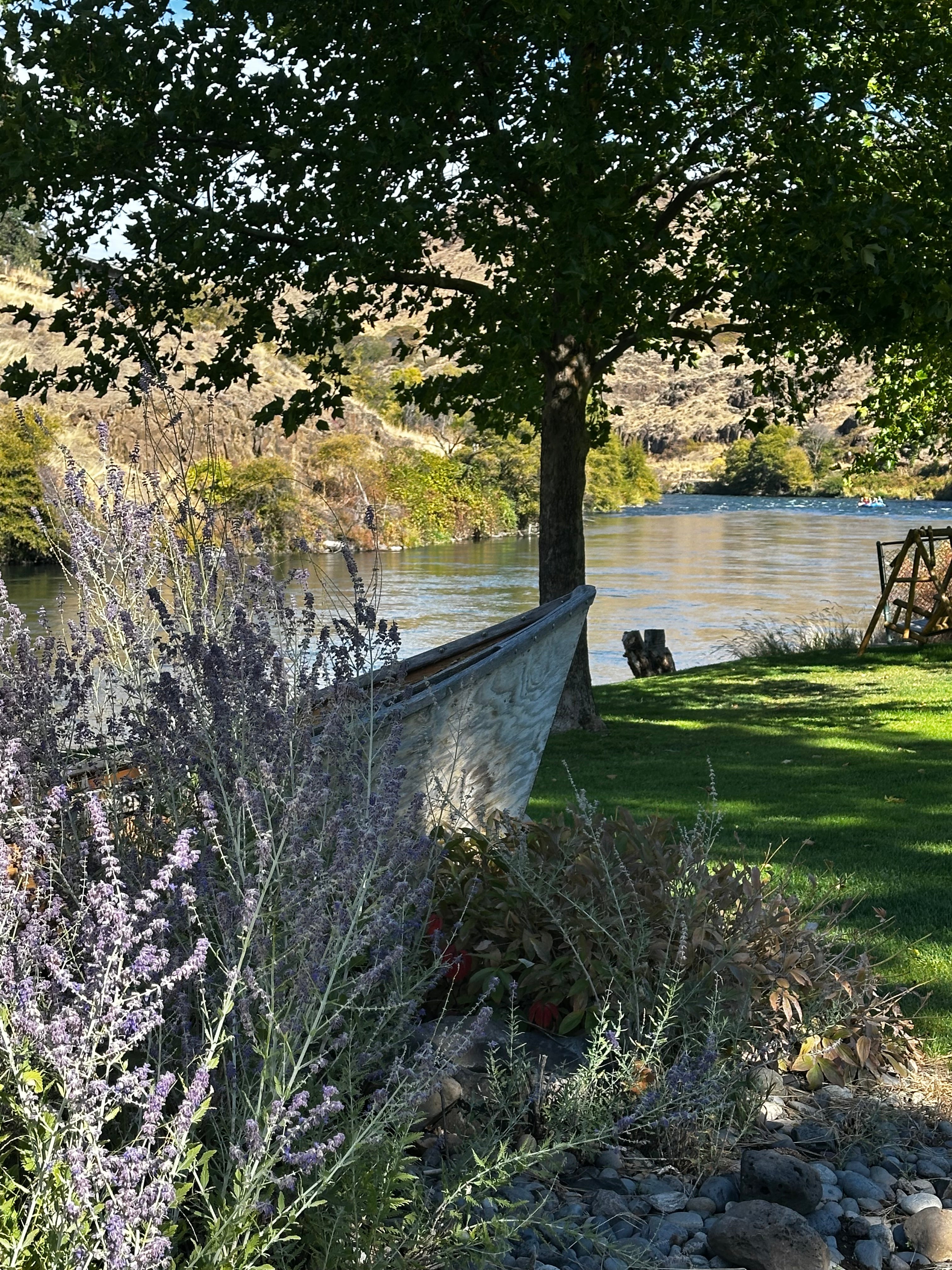 October rolls in like a summer day….j